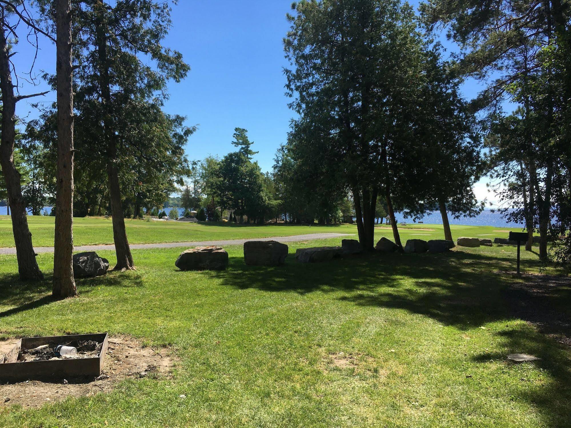 Bluff Point Golf Resort Plattsburgh Buitenkant foto